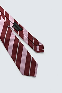 100% SILK STRIPED TIE