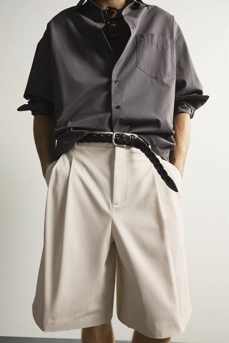 WIDE FIT PLEATED SHORTS