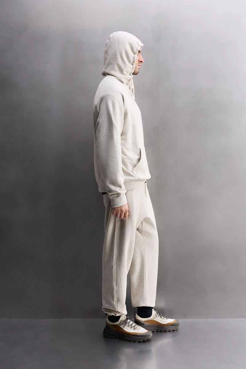 RELAXED FIT HOODIE SWEATSHIRT