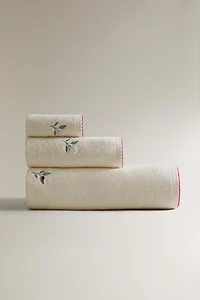 SERVIETTE DE BAIN FLEUR BRODÉE