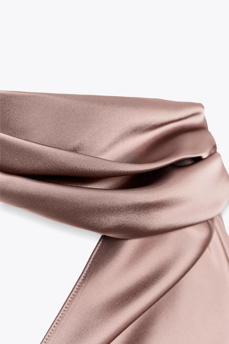 TOP SATINÉ HALTER FOULARD
