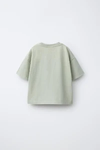 T-SHIRT TEINT EN PIÈCE À POCHE
