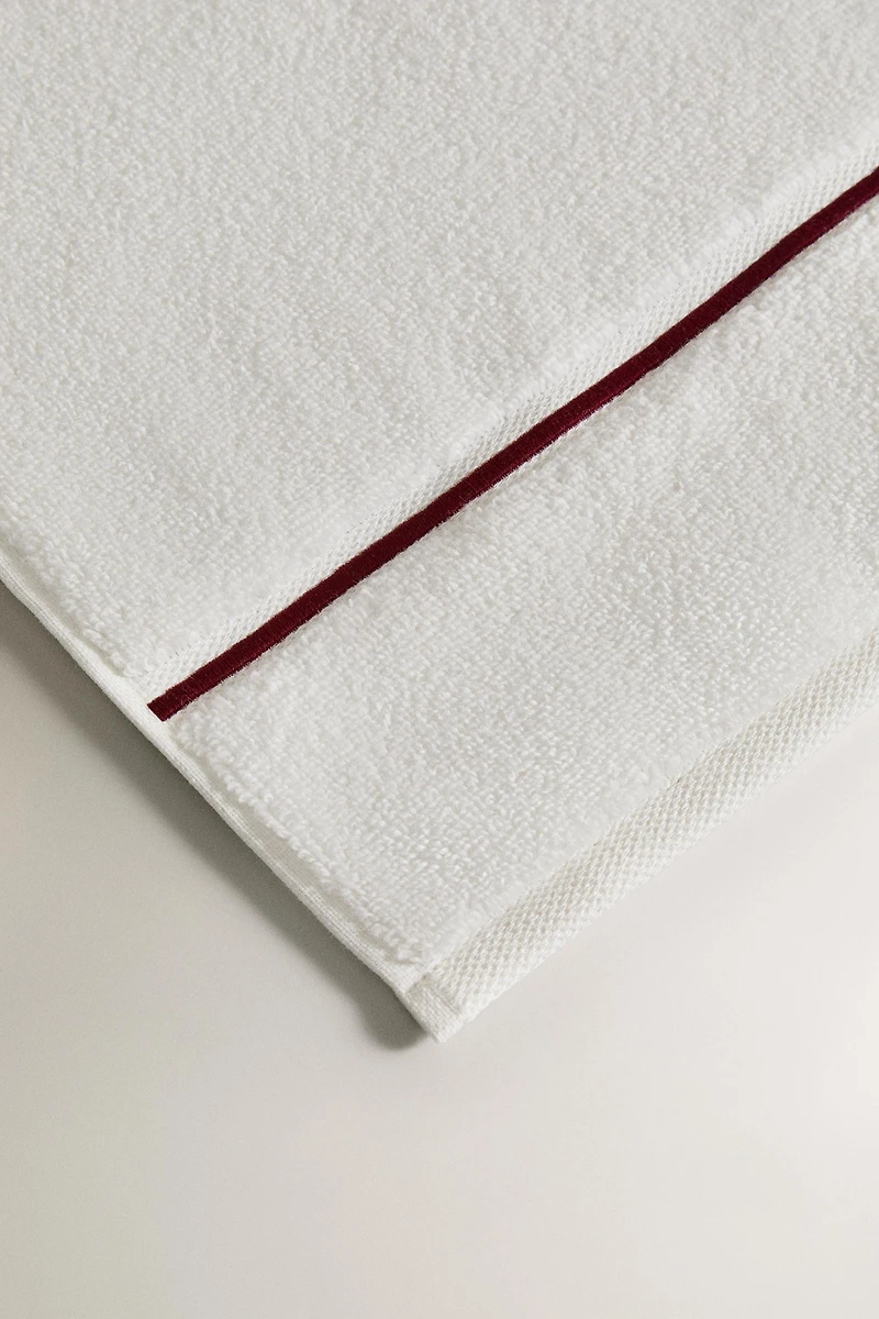 SERVIETTE DE BAIN FESTON BRODE