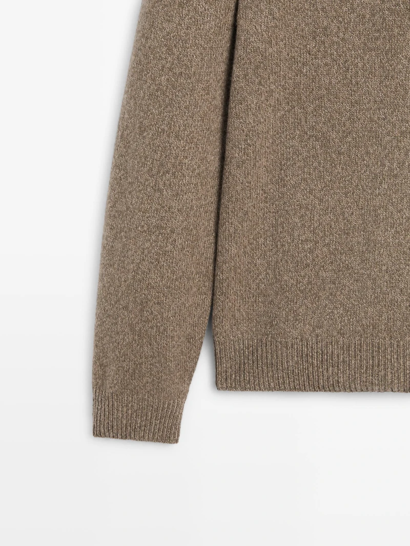 Pull en maille chinée à col rond