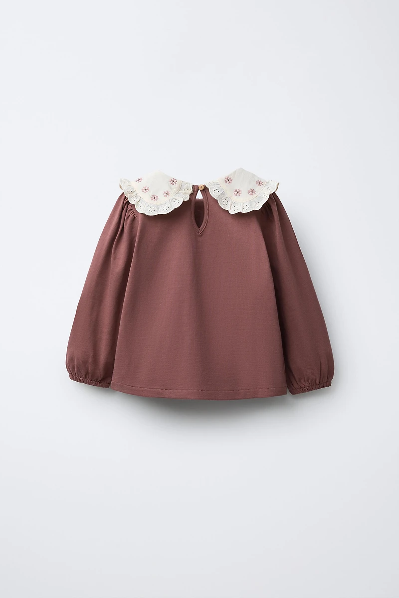 EMBROIDERED PETER PAN COLLAR T-SHIRT