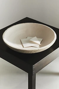 ROUGH-TEXTURE CERAMIC TRAY