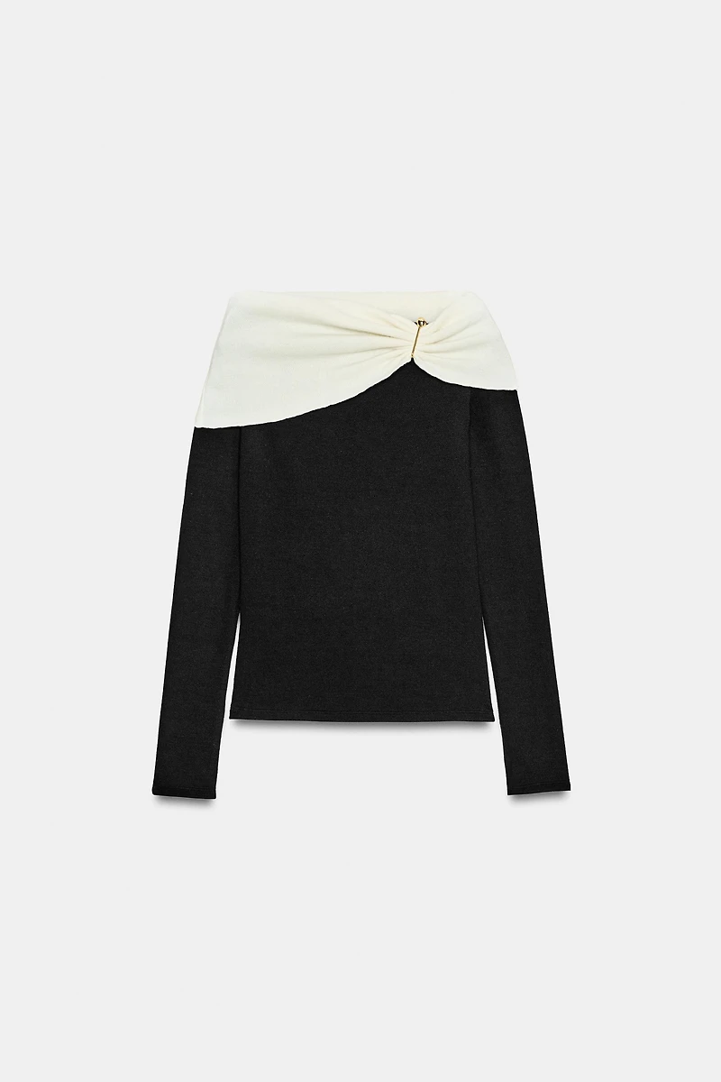 SOFT BUCKLE TOP