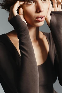 LONG SLEEVE BODYSUIT