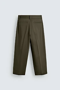 PANTALON COUPE DÉCONTRACTÉE À PLIS