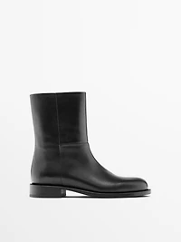 Flat leather ankle boots
