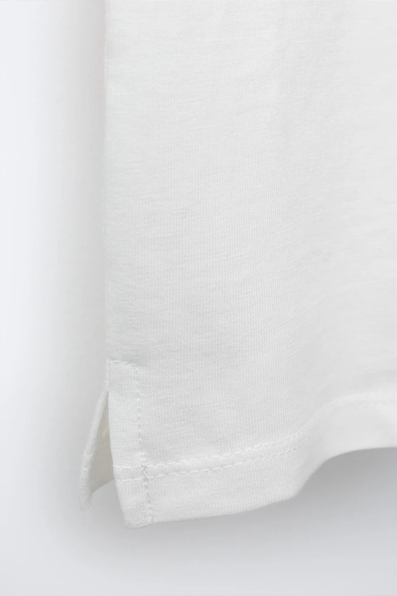 T-SHIRT IMPRIMÉ EN RELIEF