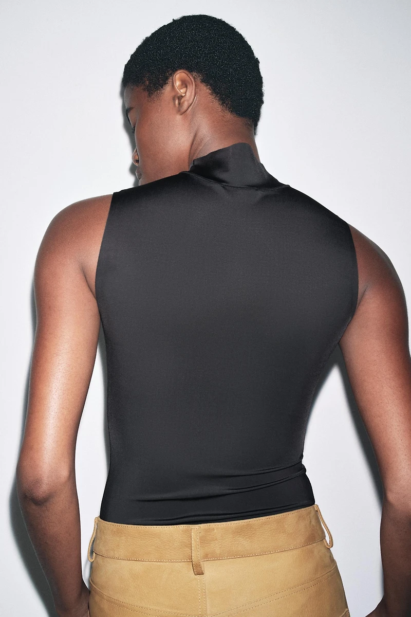 POLIAMIDE MOCK NECK TOP
