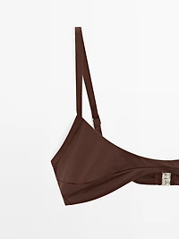 Bikini top with central seam