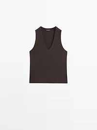 100% cotton V-neck T-shirt