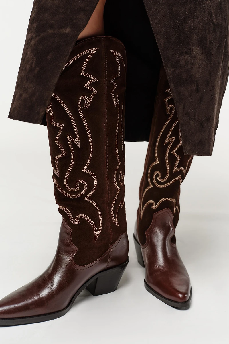 BOTTES COW-BOY EN CUIR BRODÉES