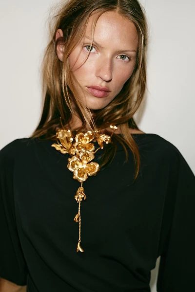 DOUBLE METAL FLOWER NECKLACE