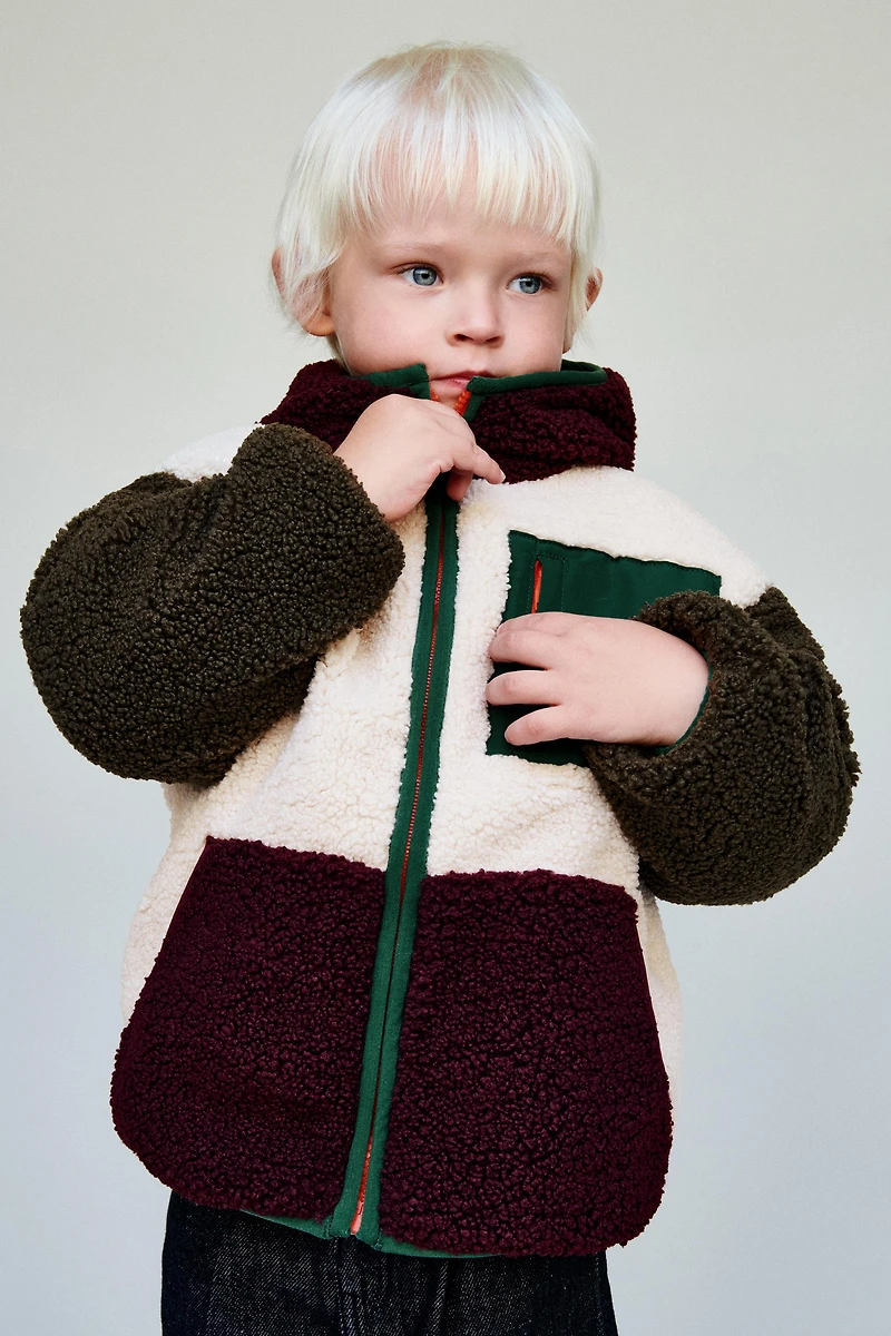COLOR BLOCK FLEECE JACKET WITH POLAR LINING
