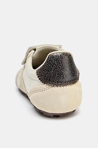 TENNIS DÉTAIL LANGUETTE