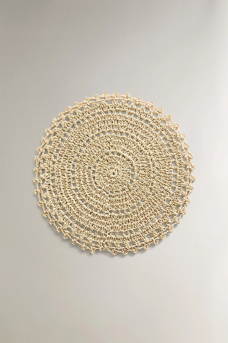 ROUND CROCHET PLACEMAT