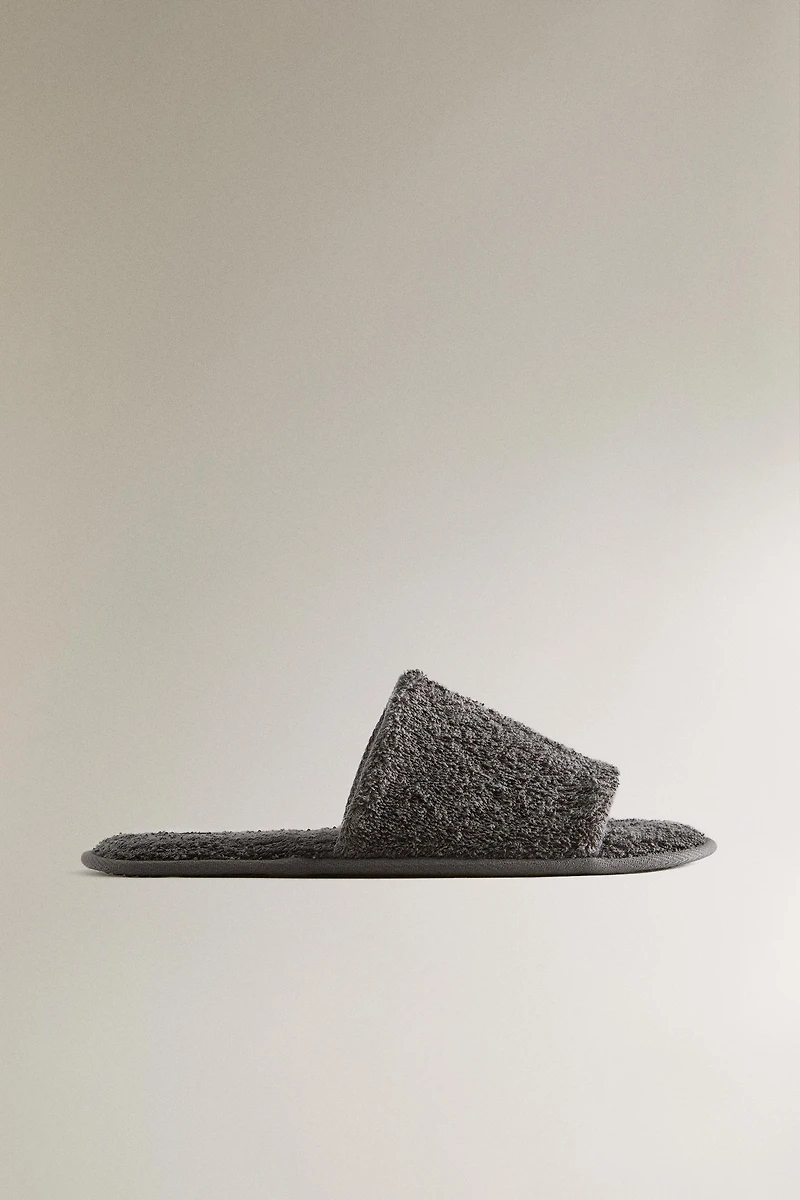 CHAUSSONS ÉPONGE OUVERTS DE BAIN
