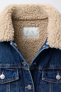 HELLO KITTY © SANRIO FLEECE TRIM DENIM JACKET