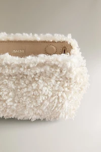 FAUX FUR MAKEUP BAG