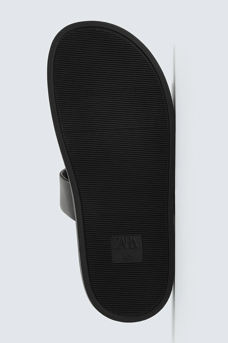 LEATHER STRAP SANDALS