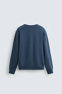 BASIC CREWNECK SWEATSHIRT