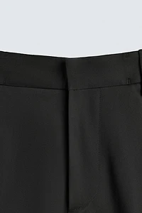 PLEATED WIDE FIT PANTS