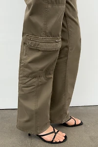 MULTI-POCKET CARGO PANTS