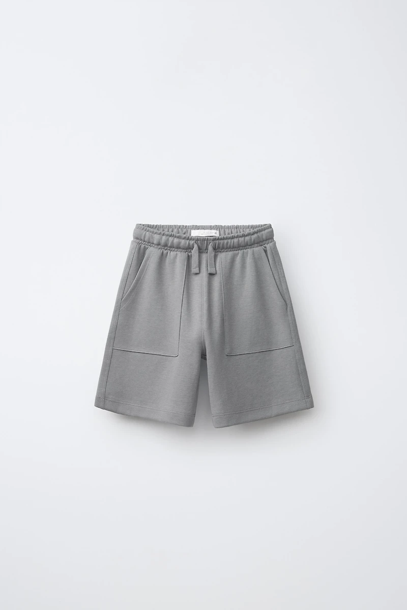 INTERLOCK T-SHIRT AND BERMUDA SET