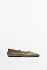 Round toe leather ballerinas