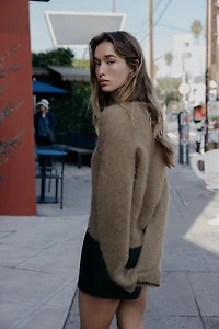 BRUSHED EFFECT KNIT SWEATER