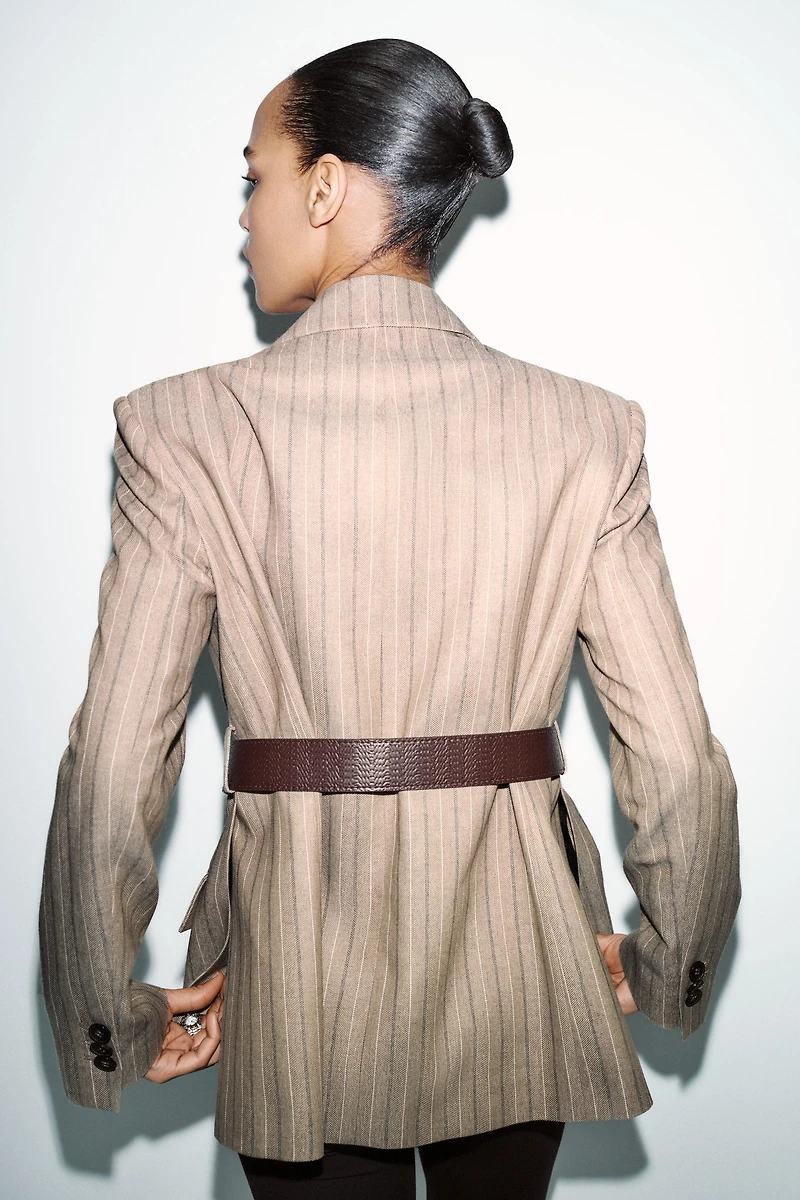 BLAZER CHEVRON AVEC CEINTURE