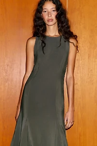 FLOWY LONG DRESS
