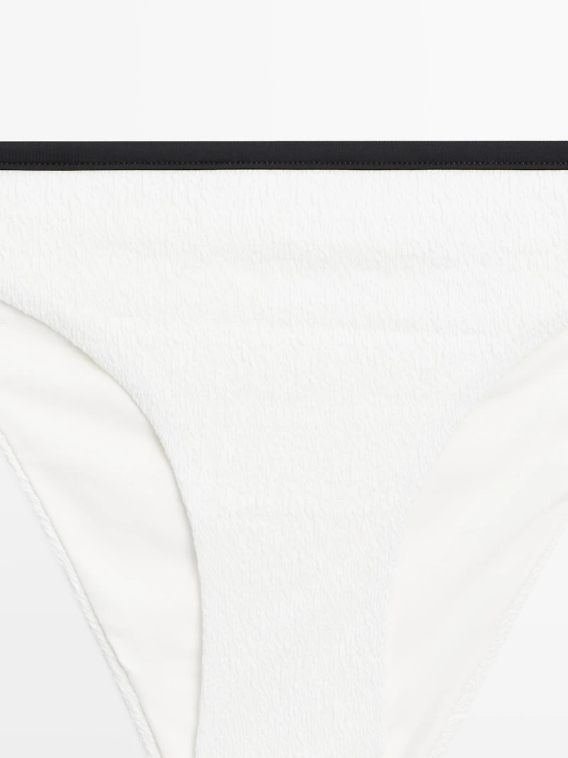 Contrast textured bikini bottoms