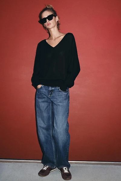V-NECK KNIT JUMPER