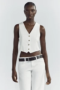 BACK CUT OUT VEST