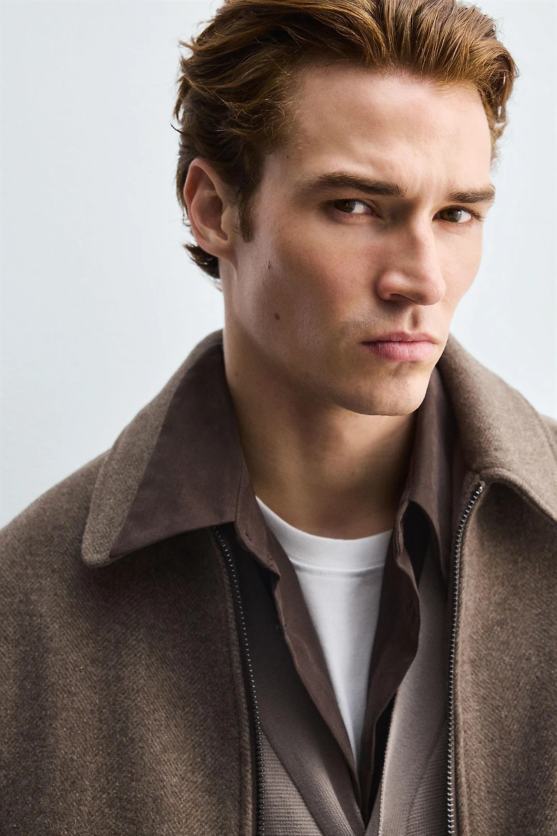 ZIPPERED TEXTURED JACKET