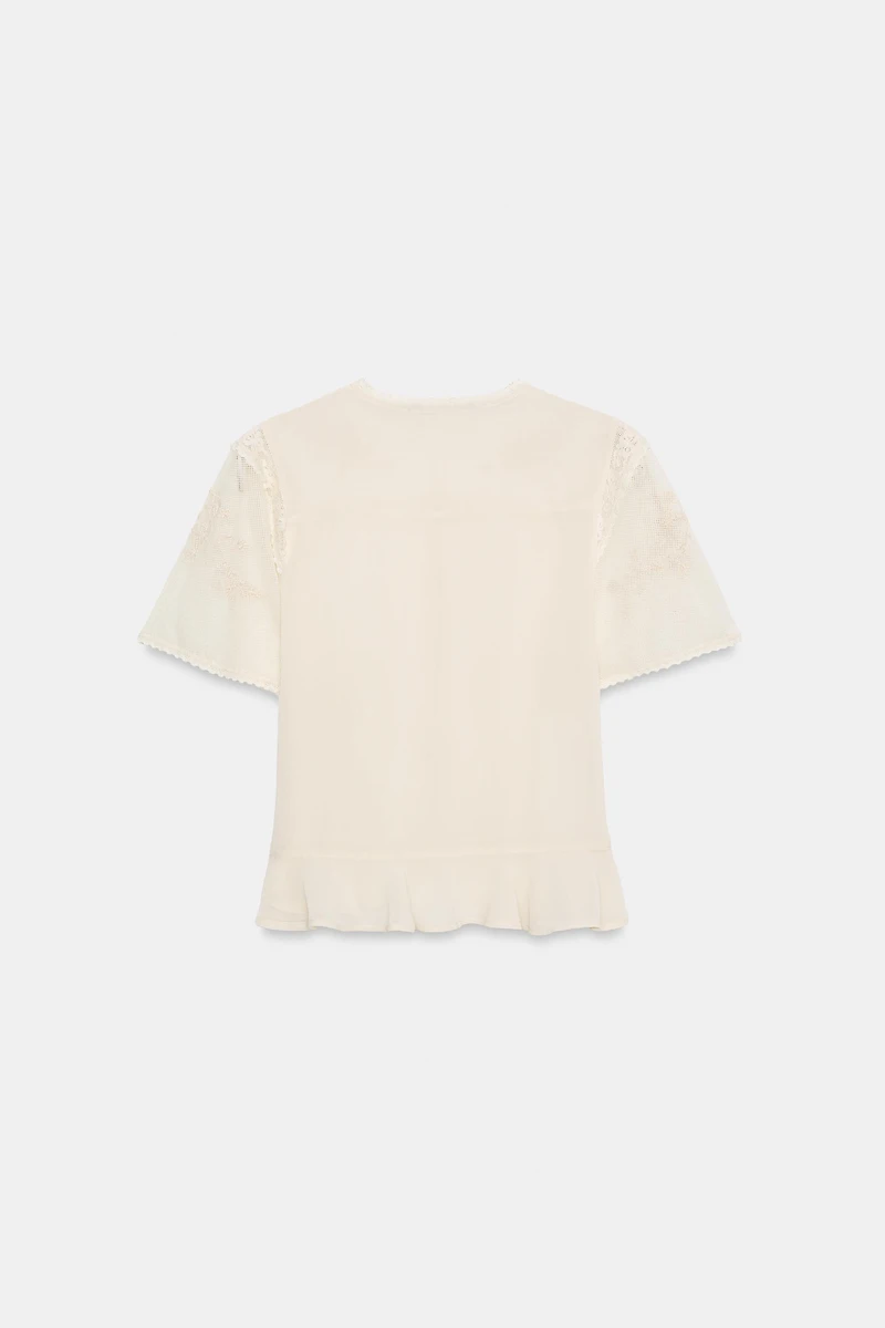 EMBROIDERED CAPE SLEEVE TOP