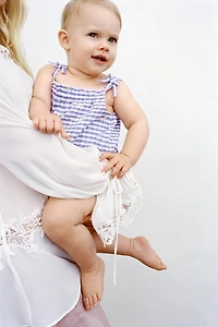 SHORT GINGHAM JUMPSUIT WITH EMBROIDERED FRUIT
