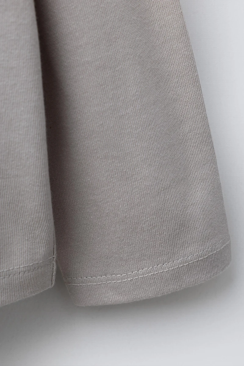 EMBROIDERED TEXT T-SHIRT