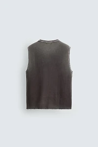 DÉBARDEUR EN MAILLE DÉLAVÉ