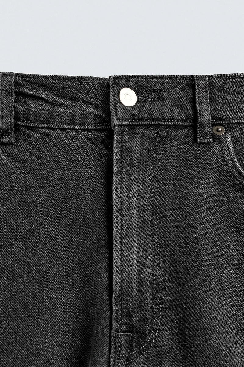 SLIM FIT JEANS