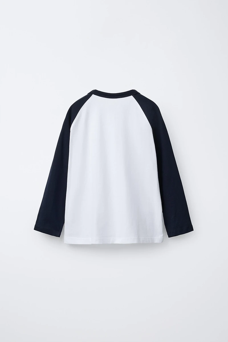 RAGLAN SLEEVE T-SHIRT WITH EMBROIDERED TEXT