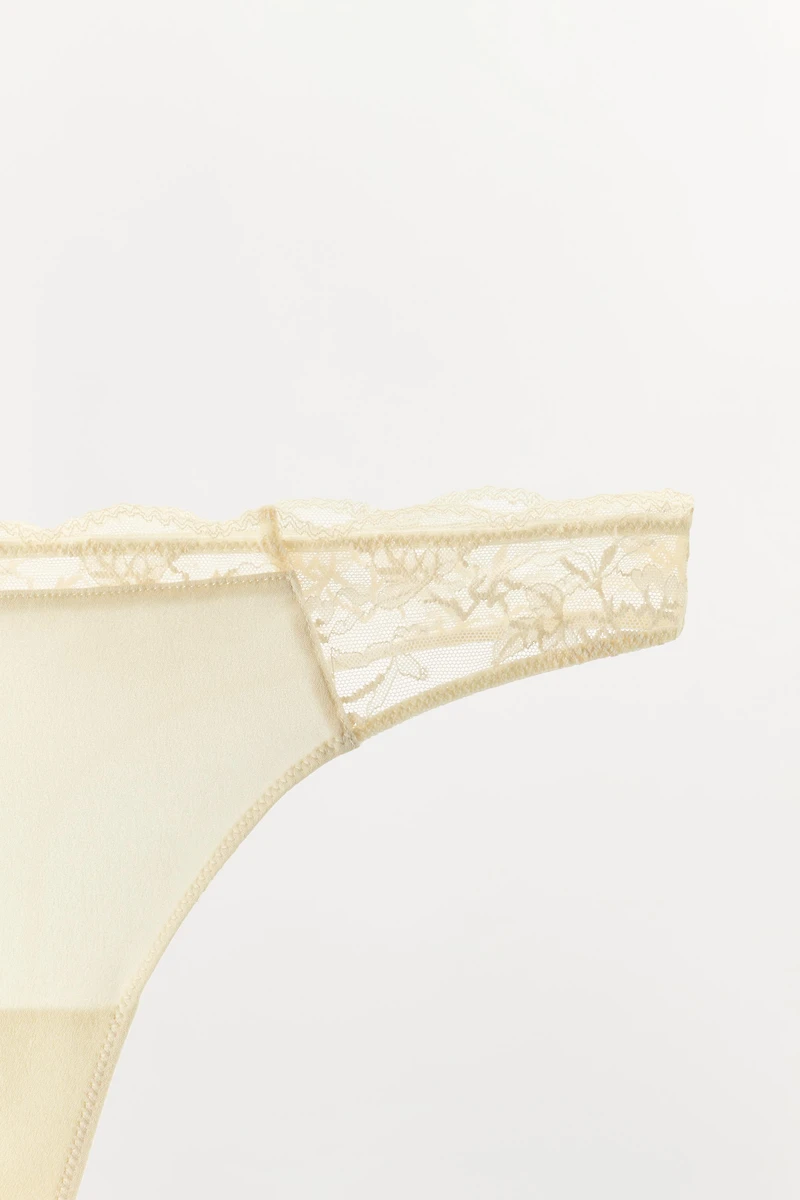 COMBINATION LACE THONG