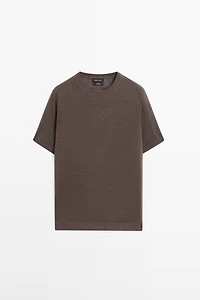 Lightweight 100% linen knit T-shirt