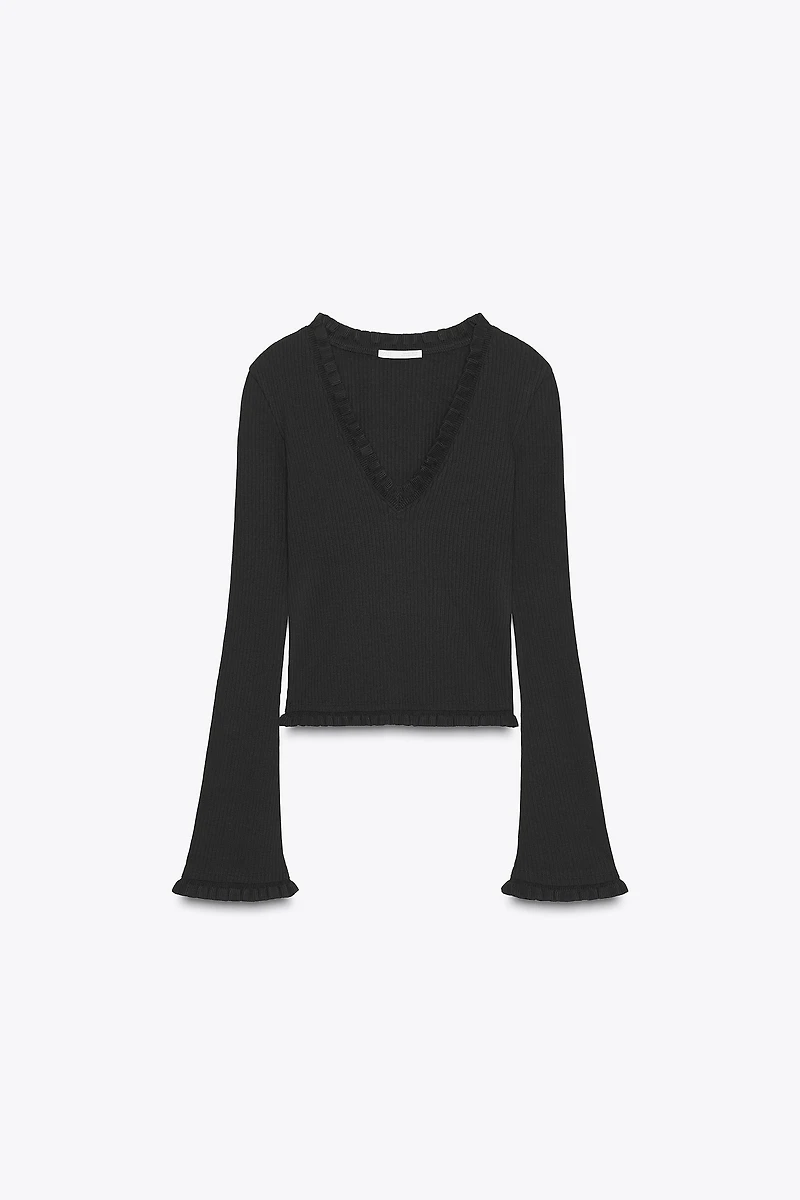 RUFFLED LONG SLEEVE TOP