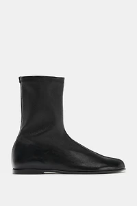 BOTTINES EN CUIR SOFT