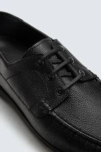 LEATHER DECK SHOES